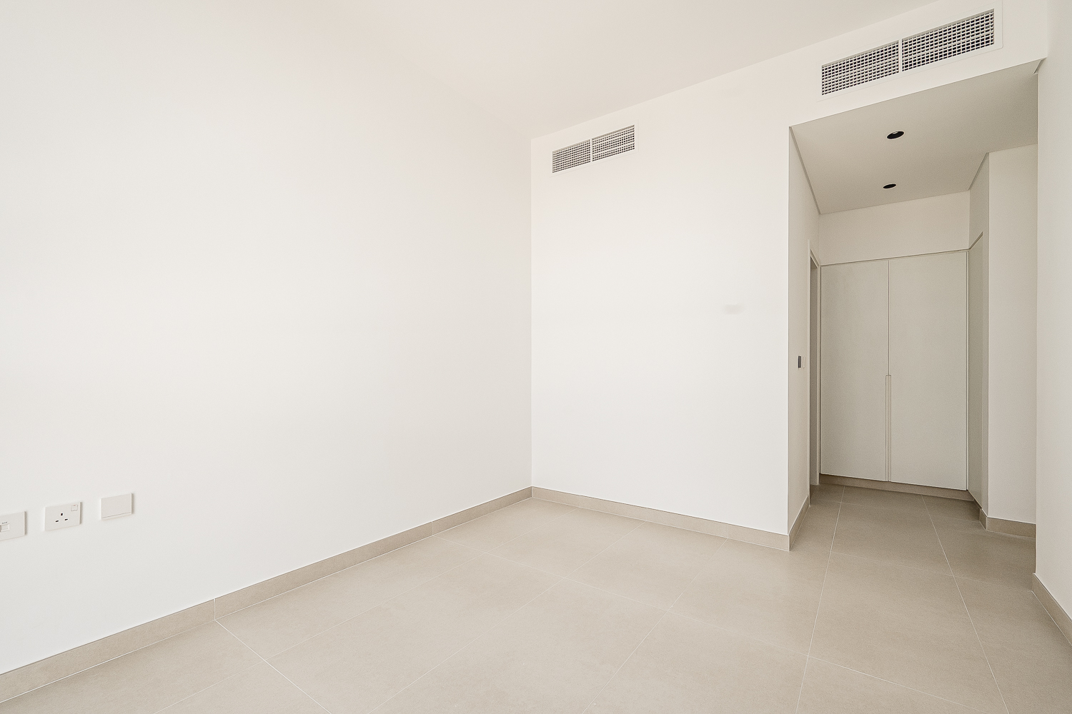 4 Bedrooms Townhouse in Robinia