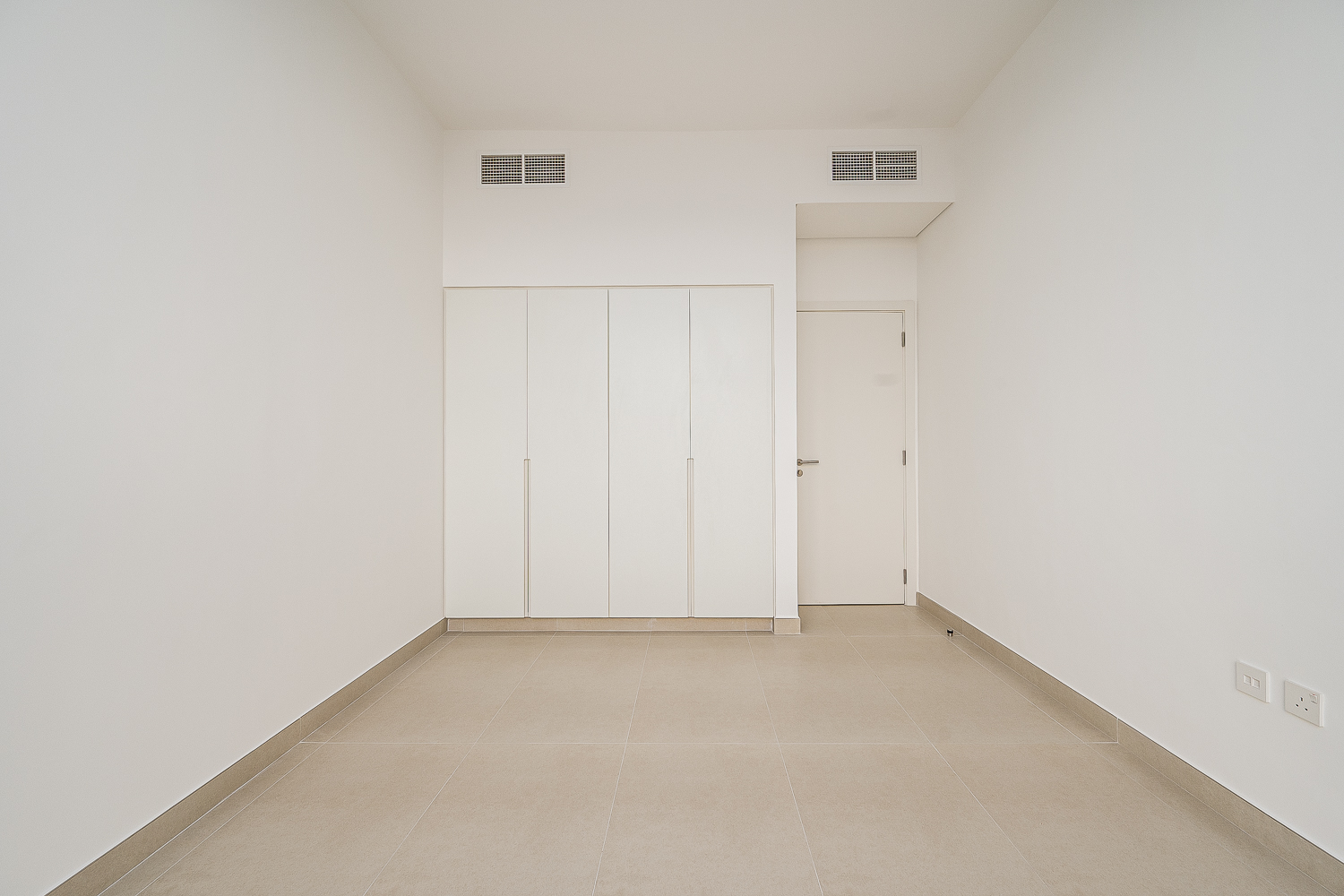 4 Bedrooms Townhouse in Robinia