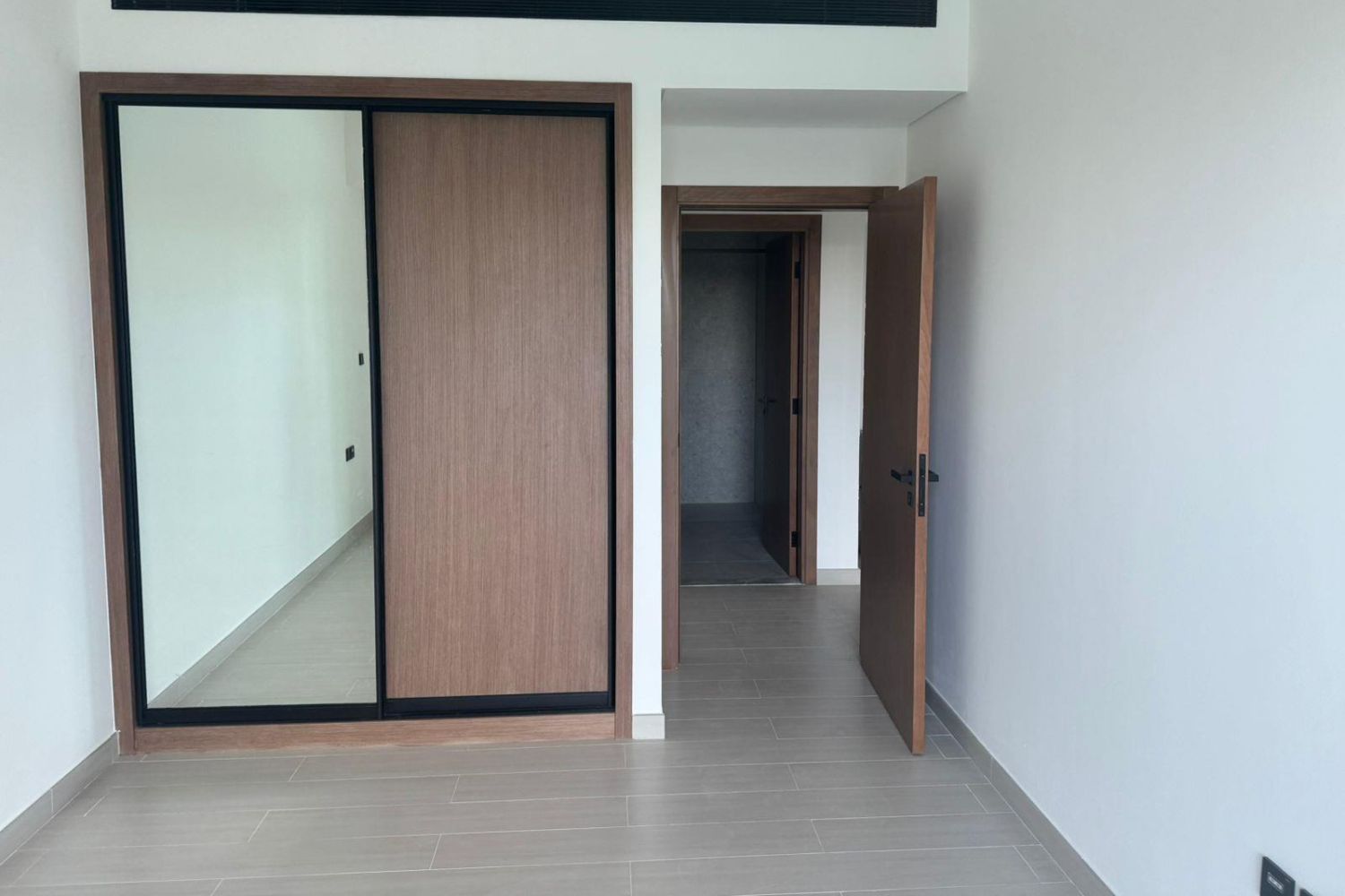 2 Bedrooms Apartment in Binghatti Orchid