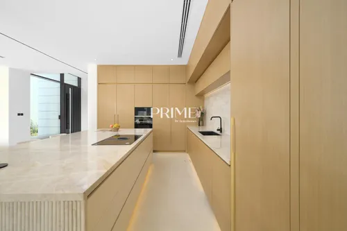 5 Bedrooms Villa in Silver Springs 1