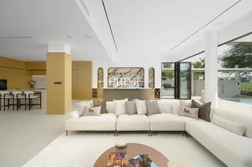 5 Bedrooms Villa in Silver Springs 1