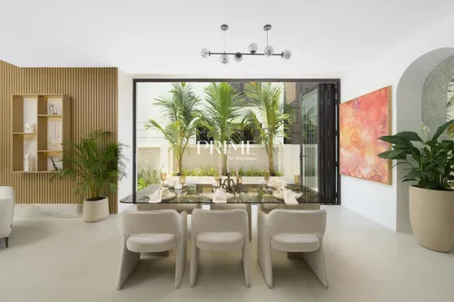 5 Bedrooms Villa in Silver Springs 1