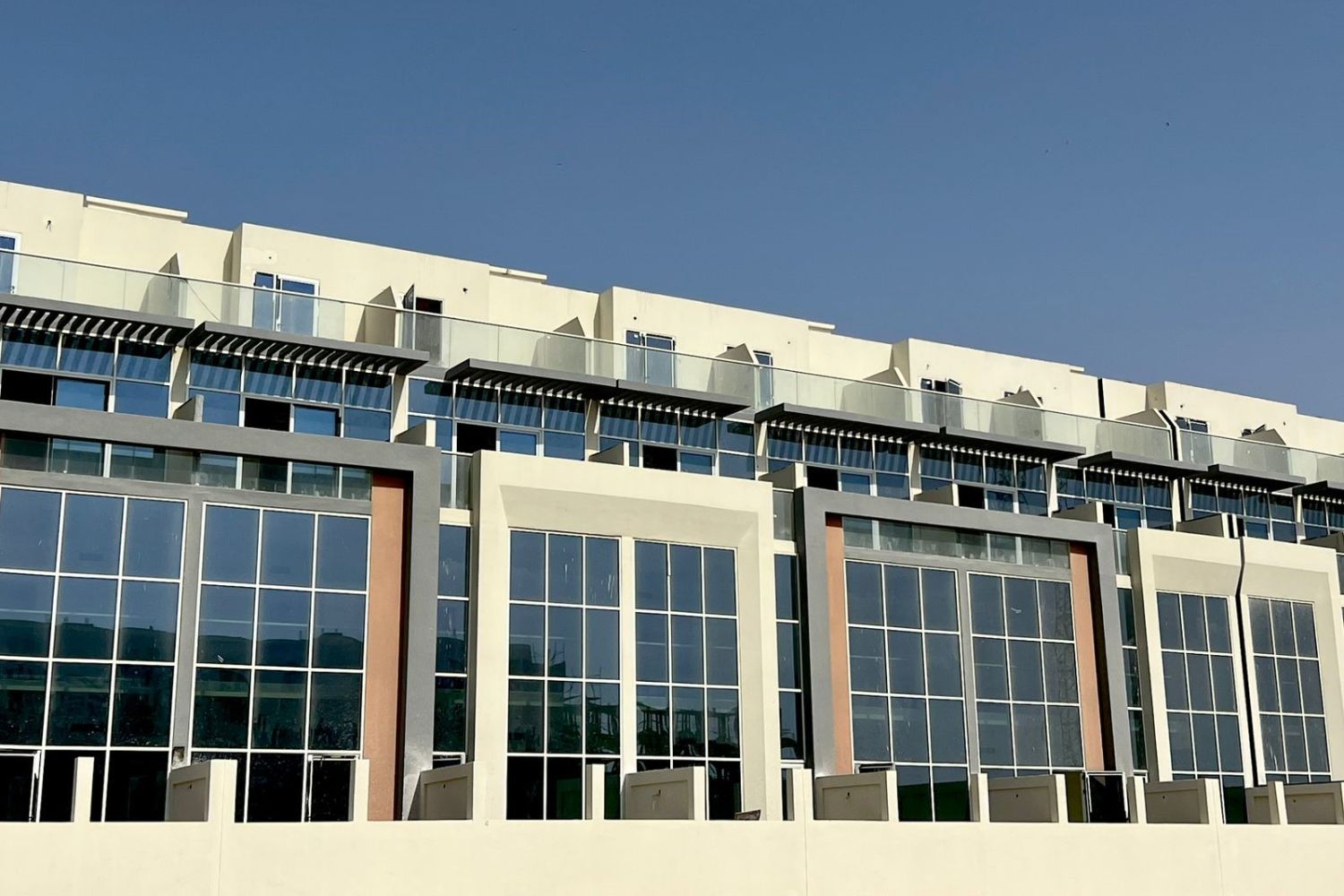 4 Bedrooms Townhouse in Verdana 2