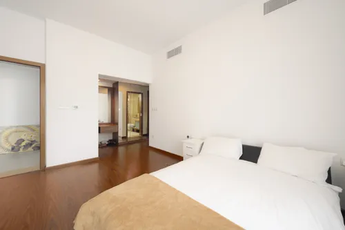 4 Bedrooms Townhouse in Bloomingdale Townhouses