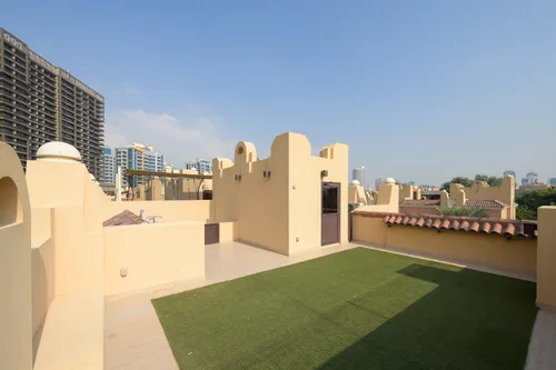 4 Bedrooms Townhouse in Bloomingdale Townhouses