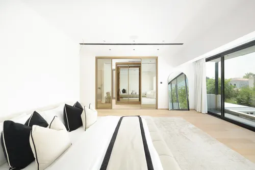 5 Bedrooms Villa in Family Villas
