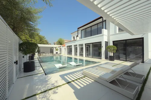 5 Bedrooms Villa in Family Villas
