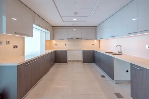 3 Bedrooms Townhouse in Lamar Residences