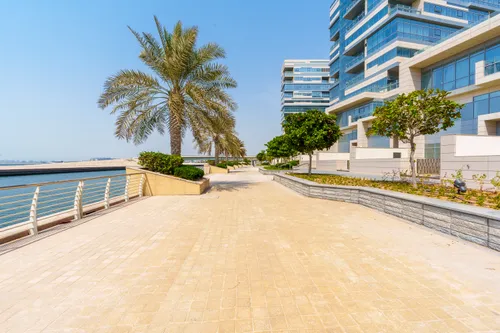 3 Bedrooms Townhouse in Lamar Residences