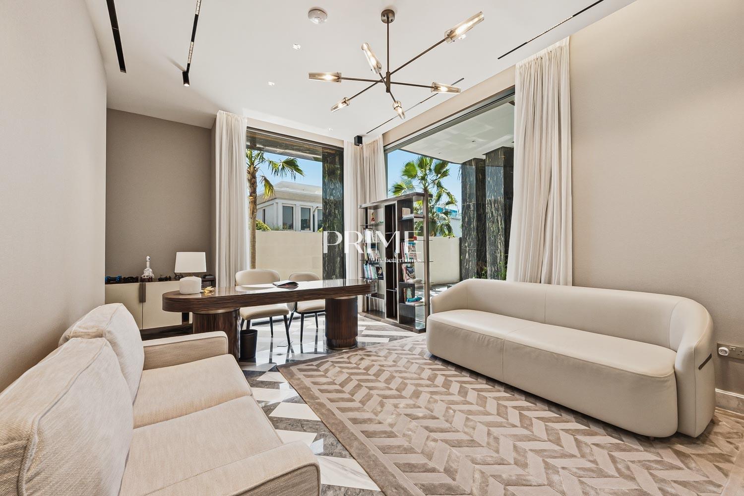 7 Bedrooms Villa in Jumeirah Bay Island Villas