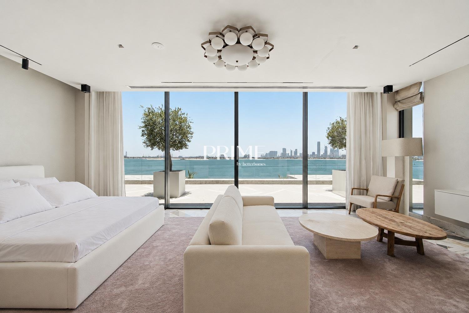7 Bedrooms Villa in Jumeirah Bay Island Villas