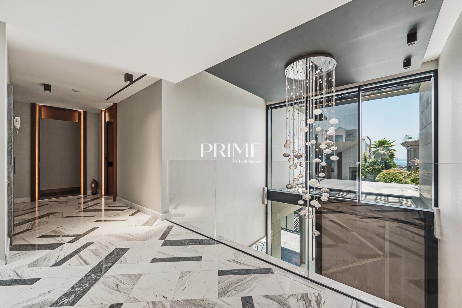 7 Bedrooms Villa in Jumeirah Bay Island Villas