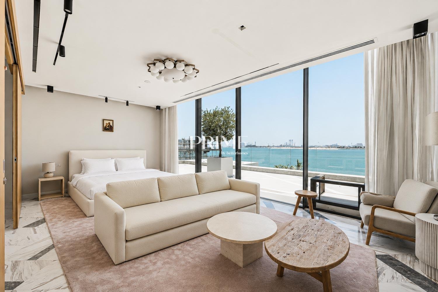 7 Bedrooms Villa in Jumeirah Bay Island Villas