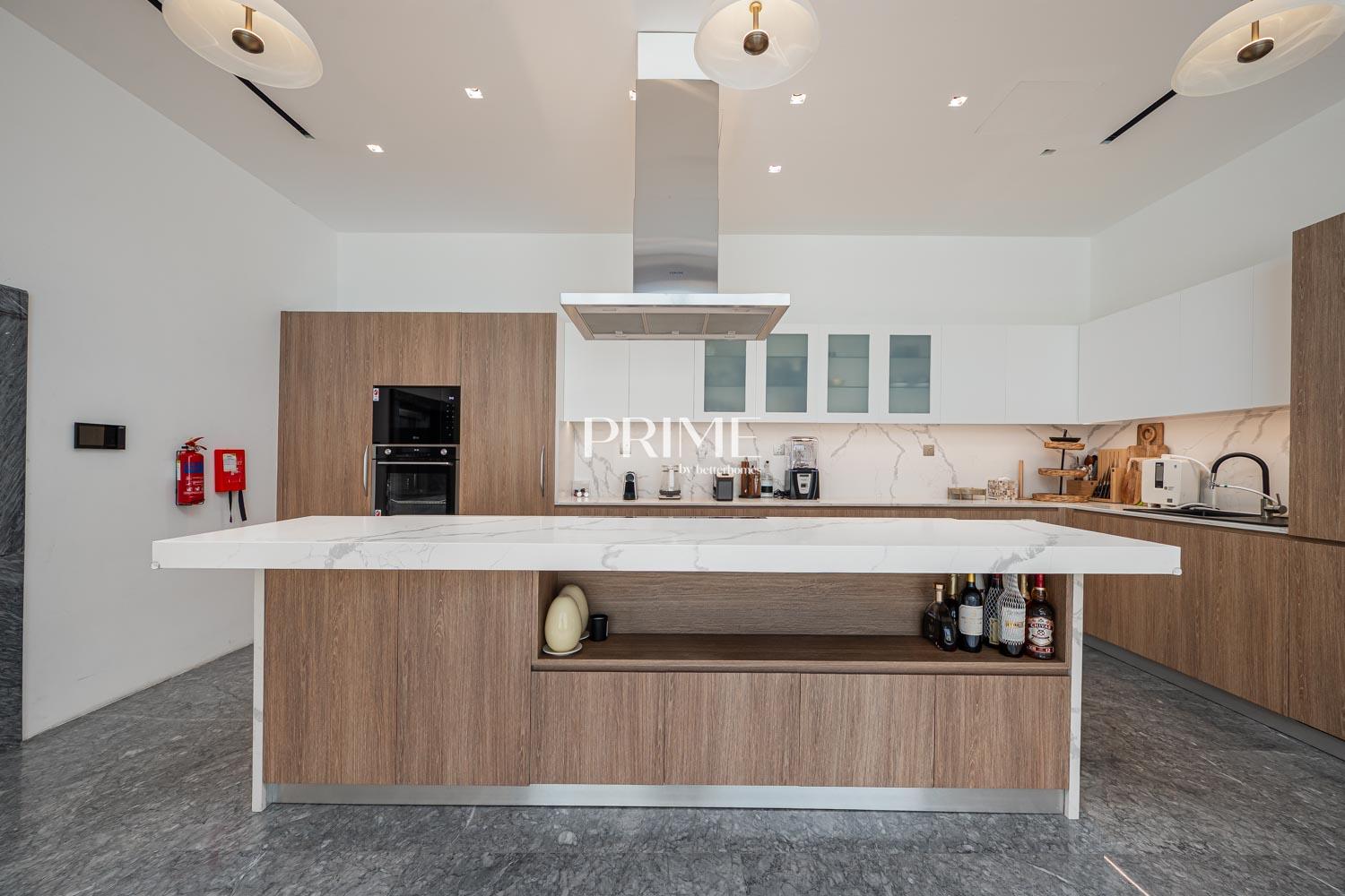 7 Bedrooms Villa in Jumeirah Bay Island Villas