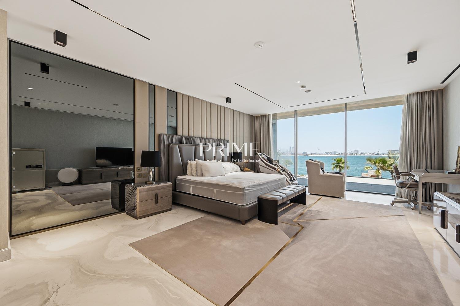 7 Bedrooms Villa in Jumeirah Bay Island Villas