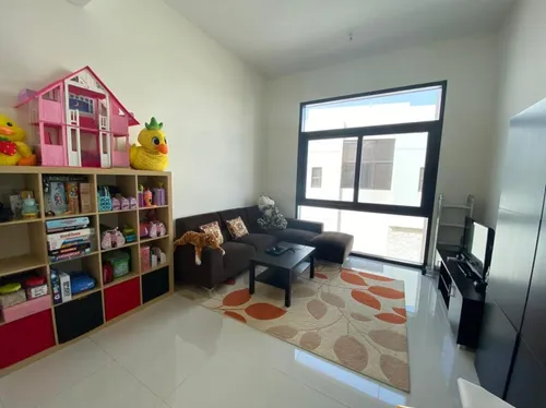 5 Bedrooms Villa in Silver Springs 2