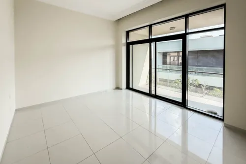 5 Bedrooms Villa in Silver Springs 2