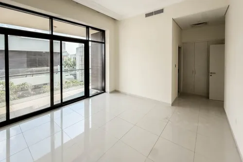 5 Bedrooms Villa in Silver Springs 2