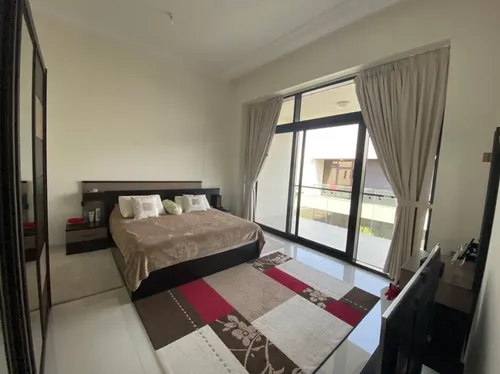 5 Bedrooms Villa in Silver Springs 2