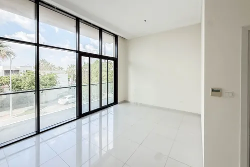 5 Bedrooms Villa in Silver Springs 2