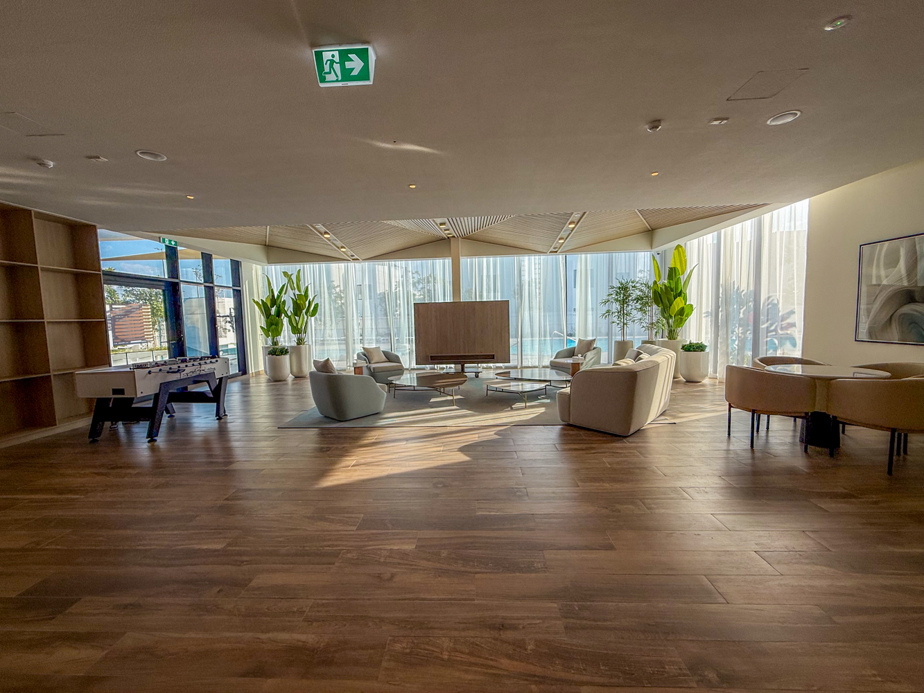 2 Bedrooms Townhouse in Noya Viva