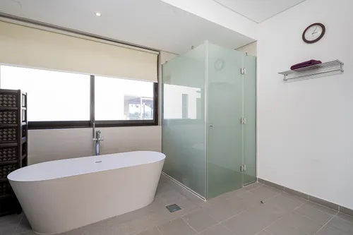 6 Bedrooms Villa in Brookfield 1
