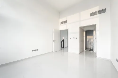 6 Bedrooms Villa in Aurum Villas