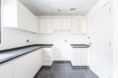 6 Bedrooms Villa in Aurum Villas