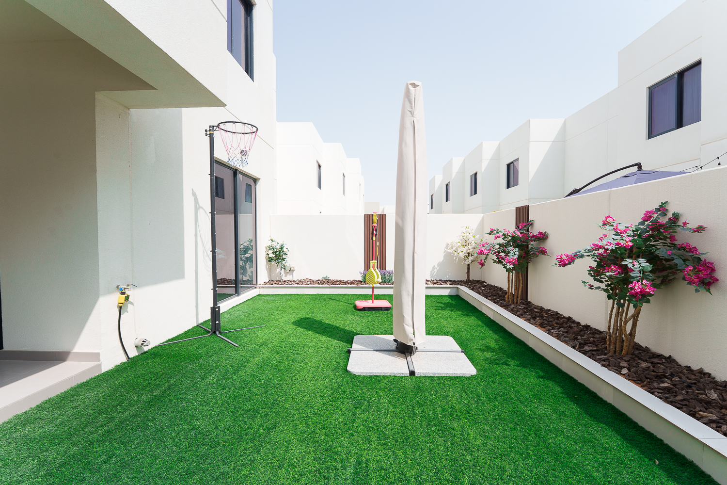 3 Bedrooms Townhouse in Noya 1