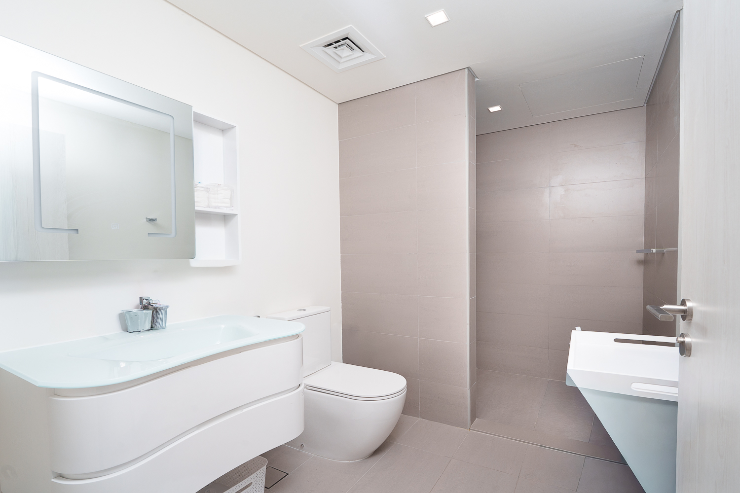 3 Bedrooms Townhouse in Noya 1