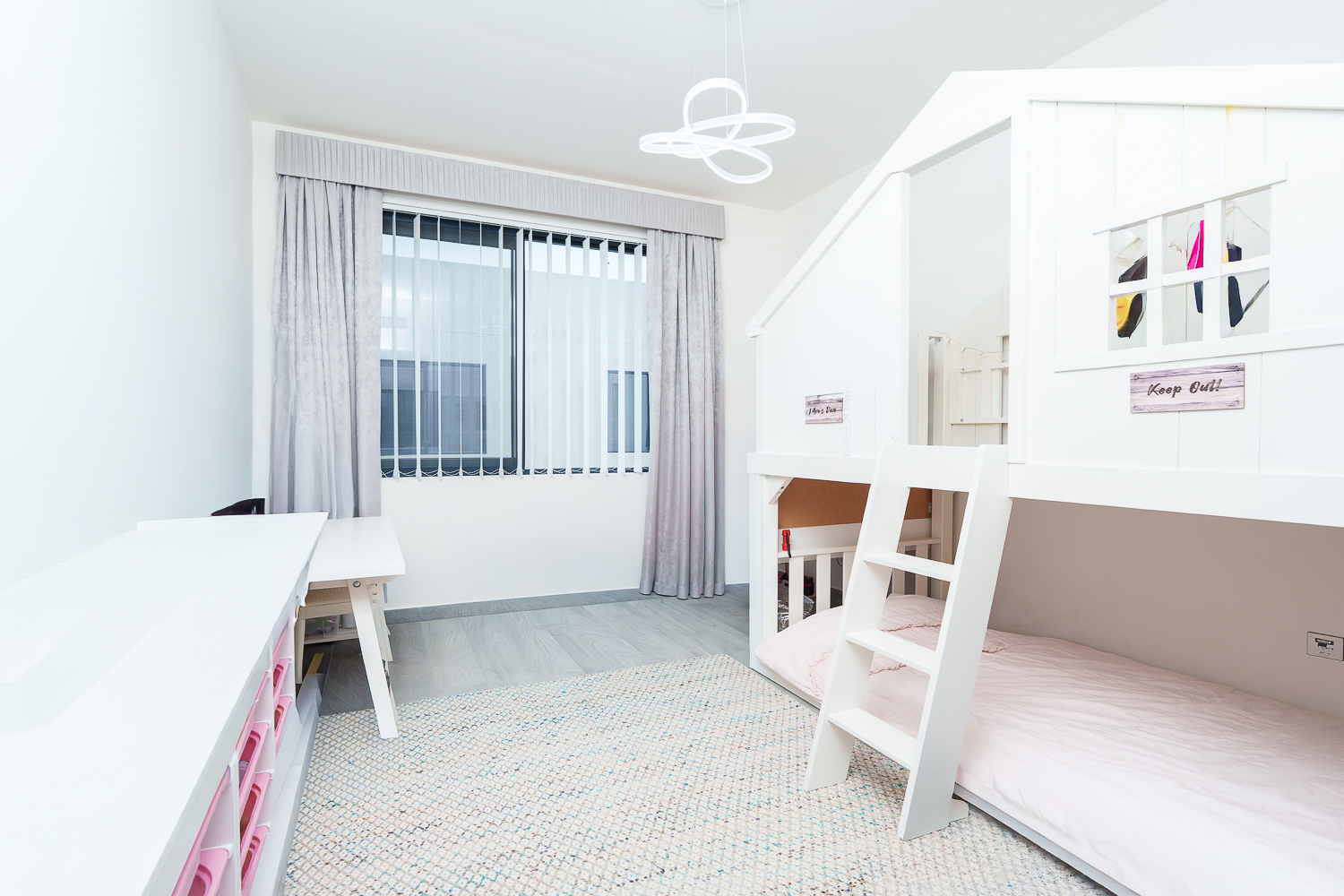 3 Bedrooms Townhouse in Noya 1