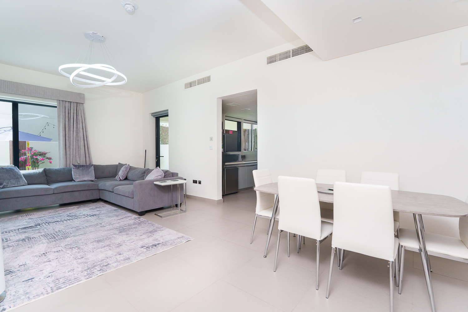 3 Bedrooms Townhouse in Noya 1