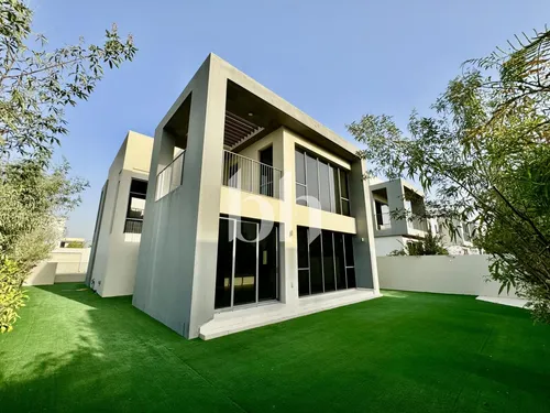 Cheapest E3 On The Market | Well Located