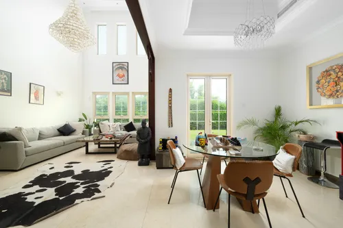 4 Bedrooms Villa in Entertainment Foyer