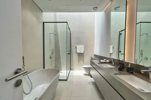 6 Bedrooms Villa in Saro