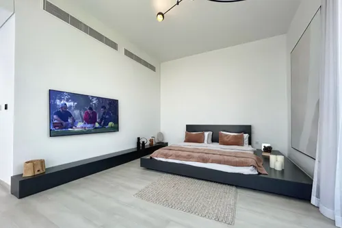 6 Bedrooms Villa in Saro