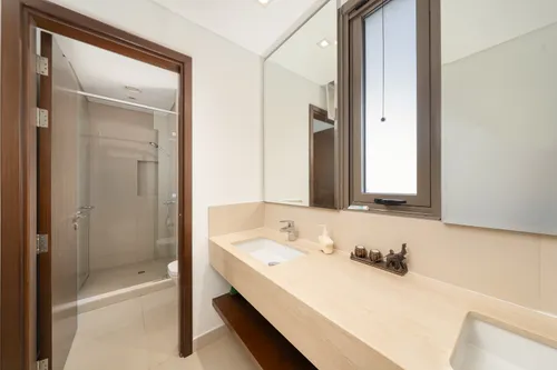 4 Bedrooms Villa in Azalea