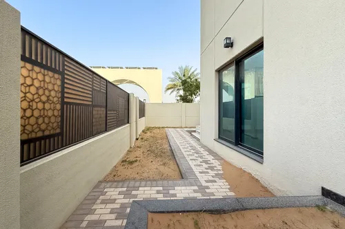 4 Bedrooms Townhouse in Sharjah Sustainable City