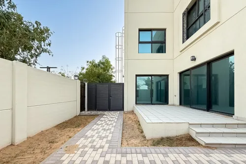 4 Bedrooms Townhouse in Sharjah Sustainable City