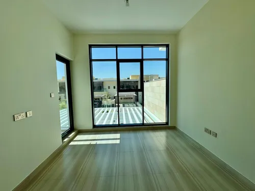 4 Bedrooms Townhouse in Trinity