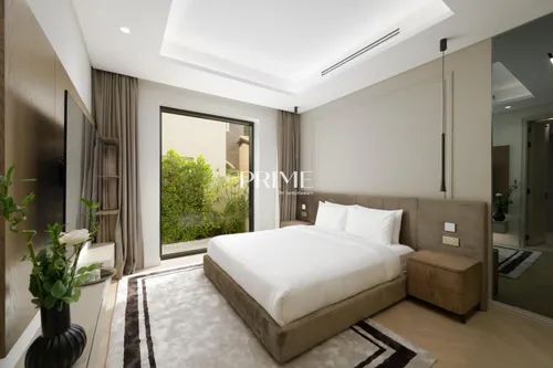 5 Bedrooms Villa in Sienna Lakes