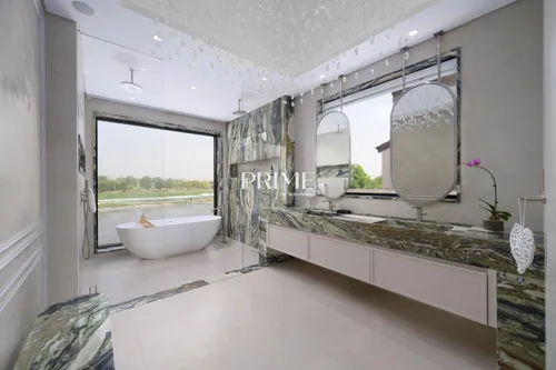 5 Bedrooms Villa in Sienna Lakes