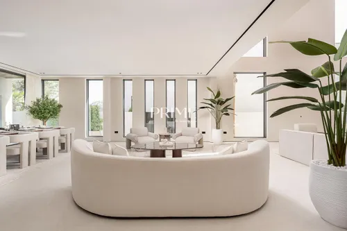 5 Bedrooms Villa in Wildflower