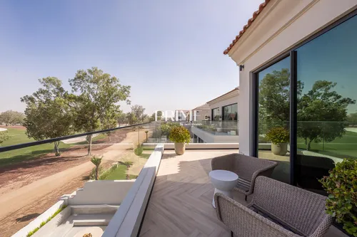 5 Bedrooms Villa in Wildflower