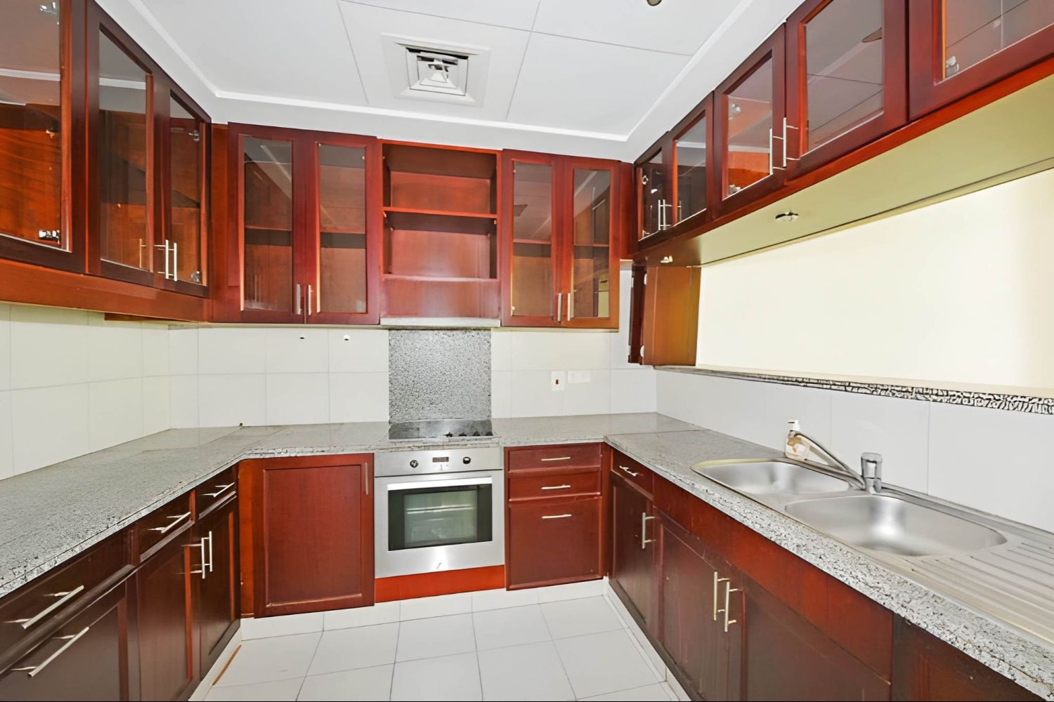 2 Bedrooms Apartment in Arno A