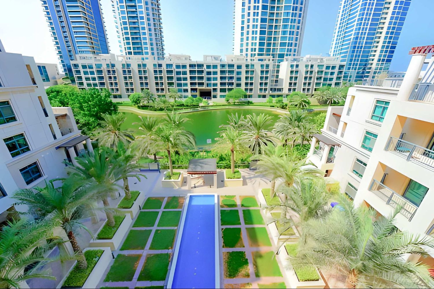 2 Bedrooms Apartment in Arno A