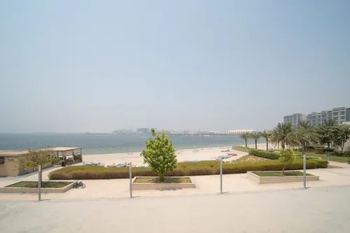 Sea View Townhouse | Spacious | Perfect for Living