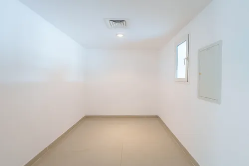 2 Bedrooms Townhouse in Contemporary Style