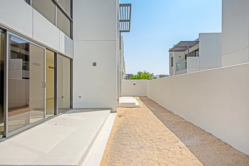 6 Bedrooms Villa in Aurum Villas