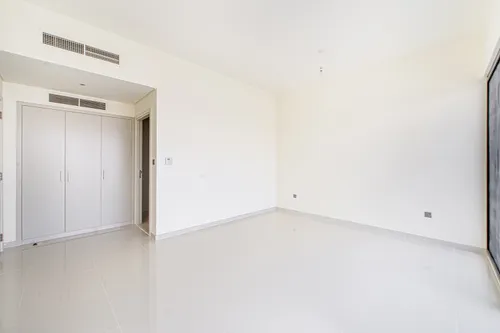 6 Bedrooms Villa in Aurum Villas